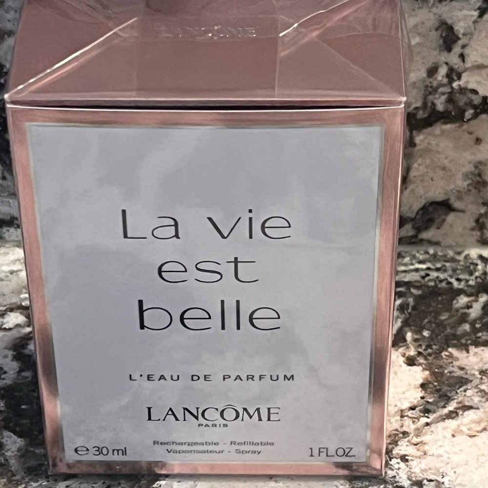 Lancôme La vie est belle Eau de Parfum 30 ml / 1 fl oz Refillable Spray